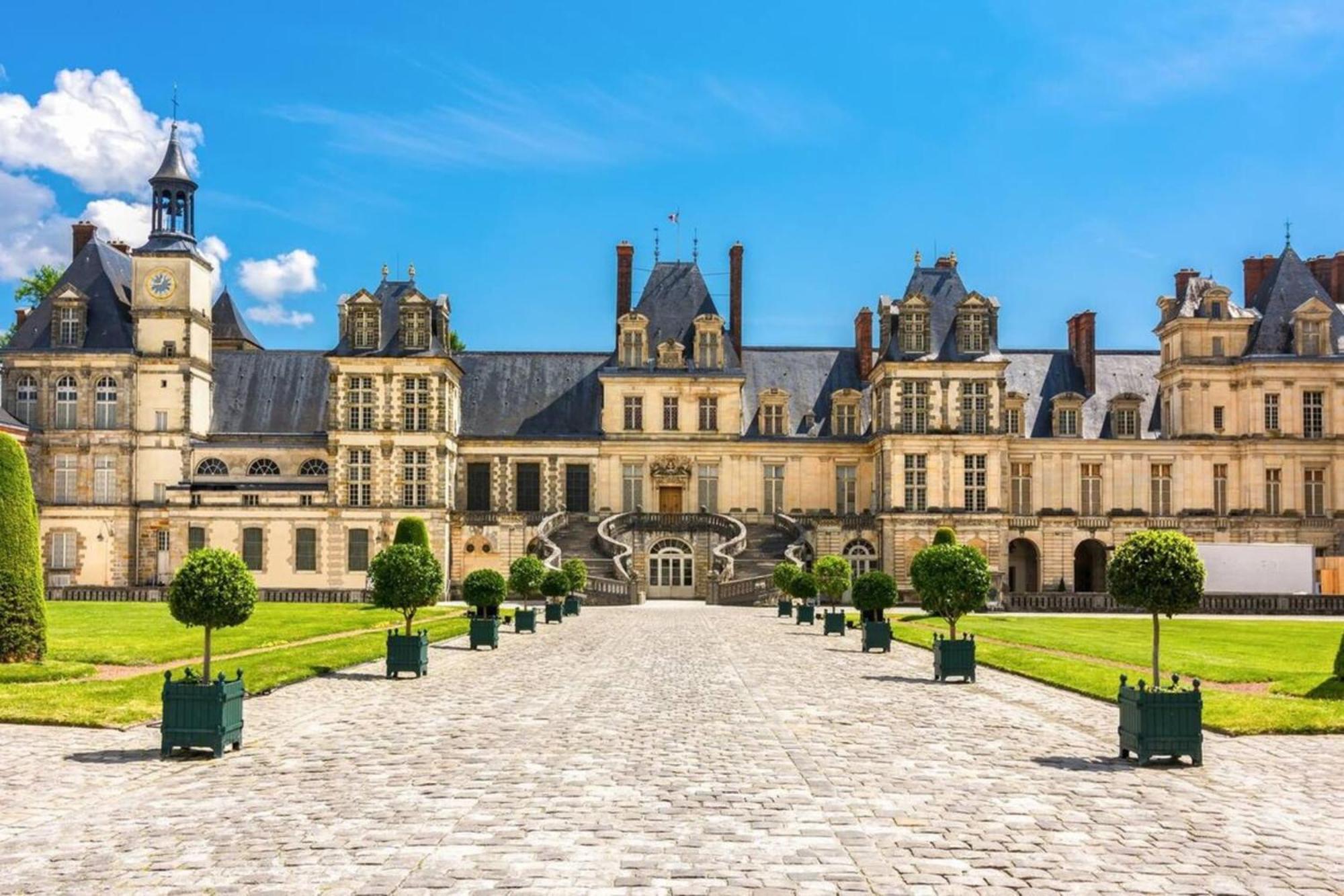 Suites Rive Gauche - TERRASSE VUE CHÂTEAU FONTAINEBLEAU - Chez Lydia Fontainebleau Exterior foto